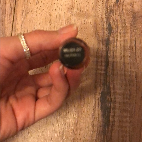 Nabi Long Lasting Lip Gloss - Picture 2 of 2